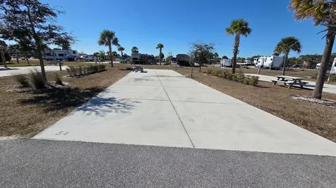54 Tiki Turn E Lake Wales FL 33898