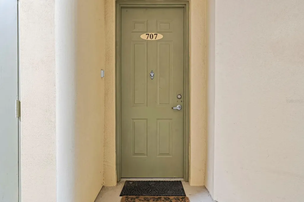 707 Terrace Ridge Circle Davenport FL 33896