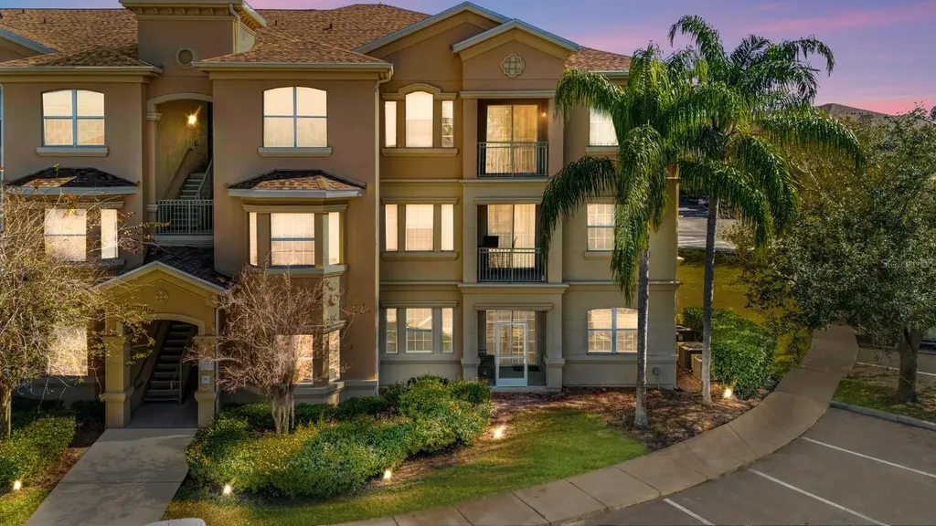 707 Terrace Ridge Circle Davenport FL 33896