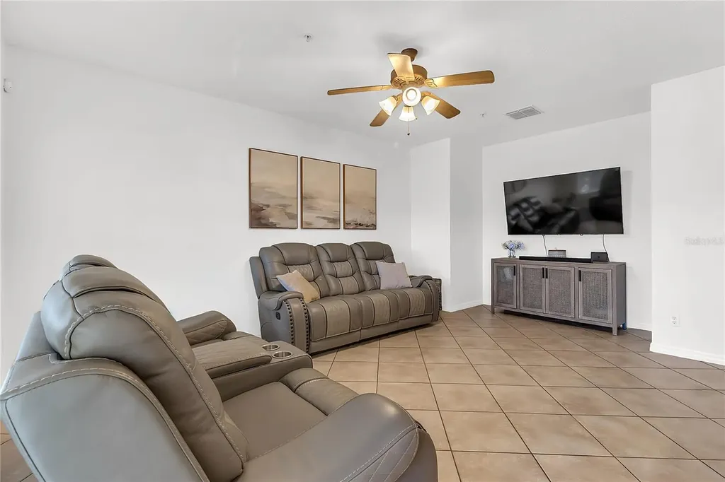 9627 Biscotti Avenue Orlando FL 32829