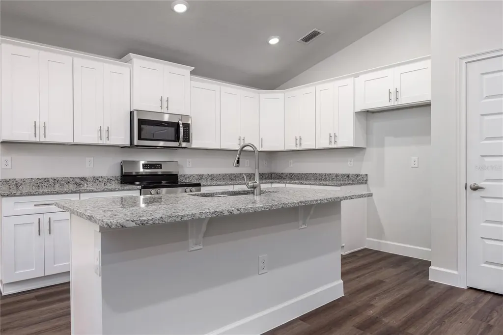 2602 SW 250th Terrace Newberry FL 32669