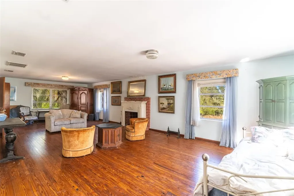 3655 N Scenic Highway Lake Wales FL 33898