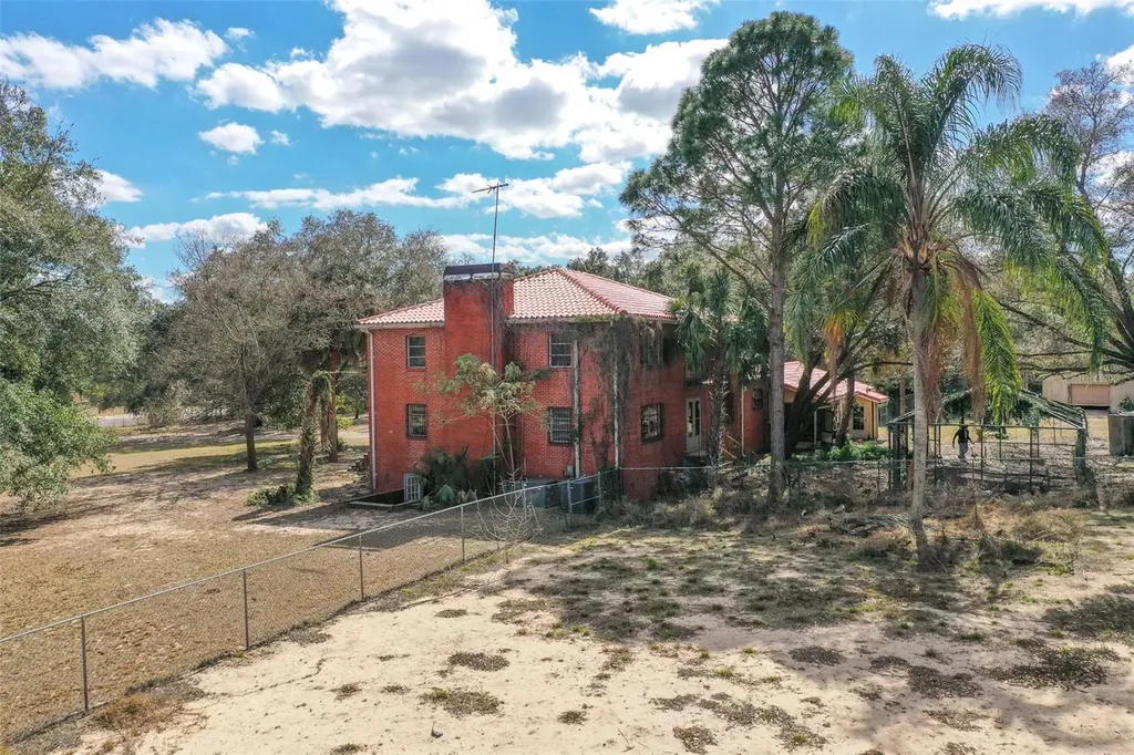 3655 N Scenic Highway Lake Wales FL 33898