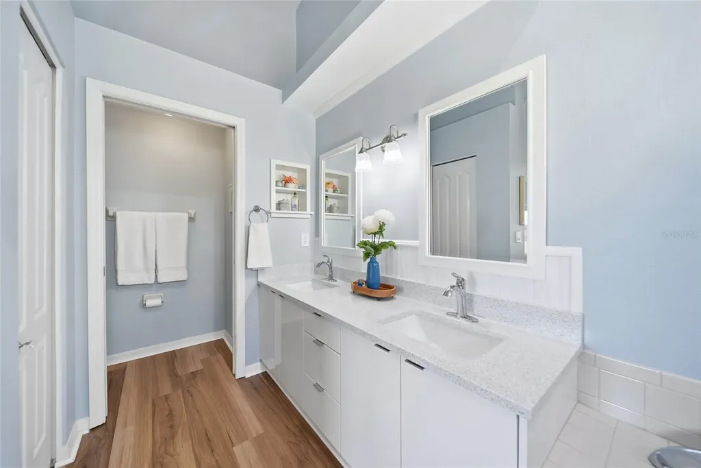 5231 Mahogany Run Avenue Sarasota FL 34241