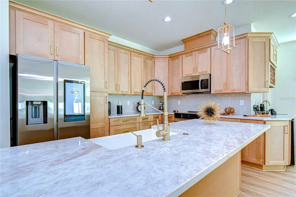 3213 W Aileen Street Tampa FL 33607