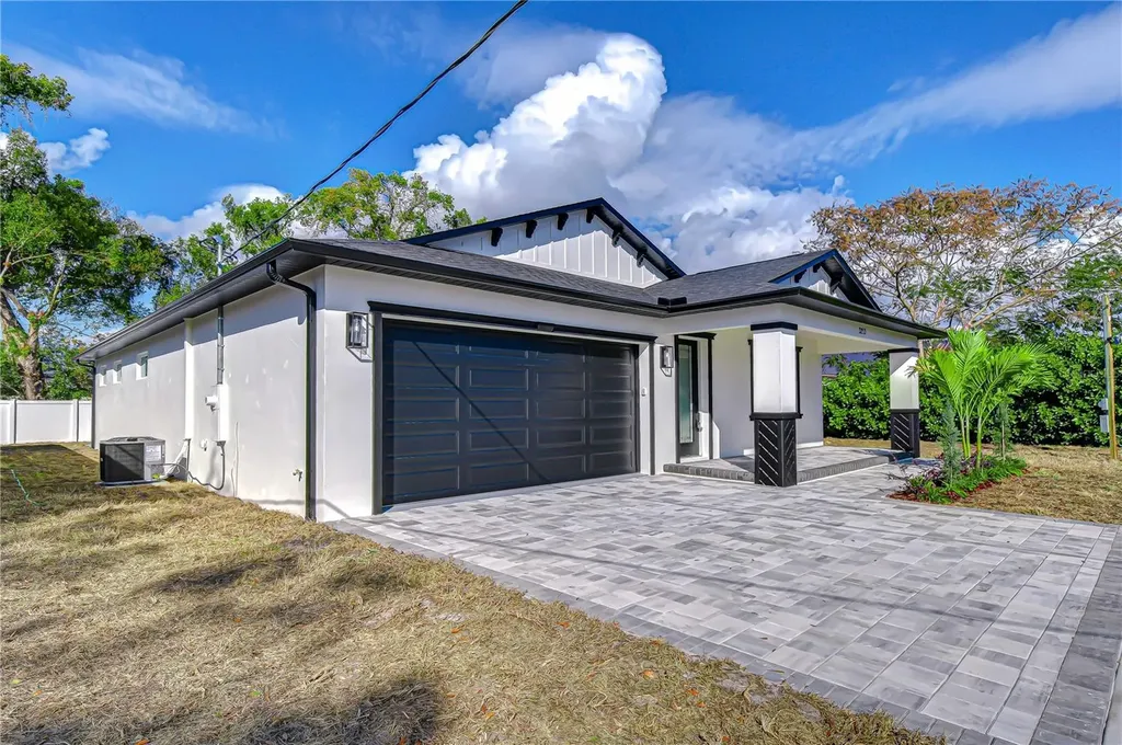 3213 W Aileen Street Tampa FL 33607
