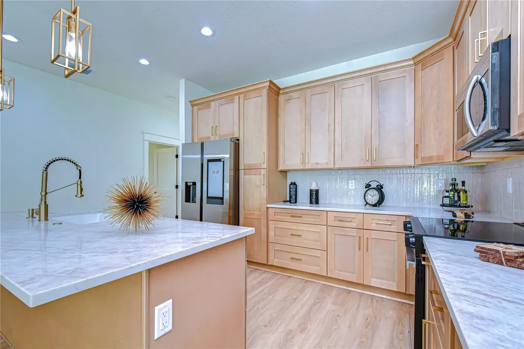 3213 W Aileen Street Tampa FL 33607