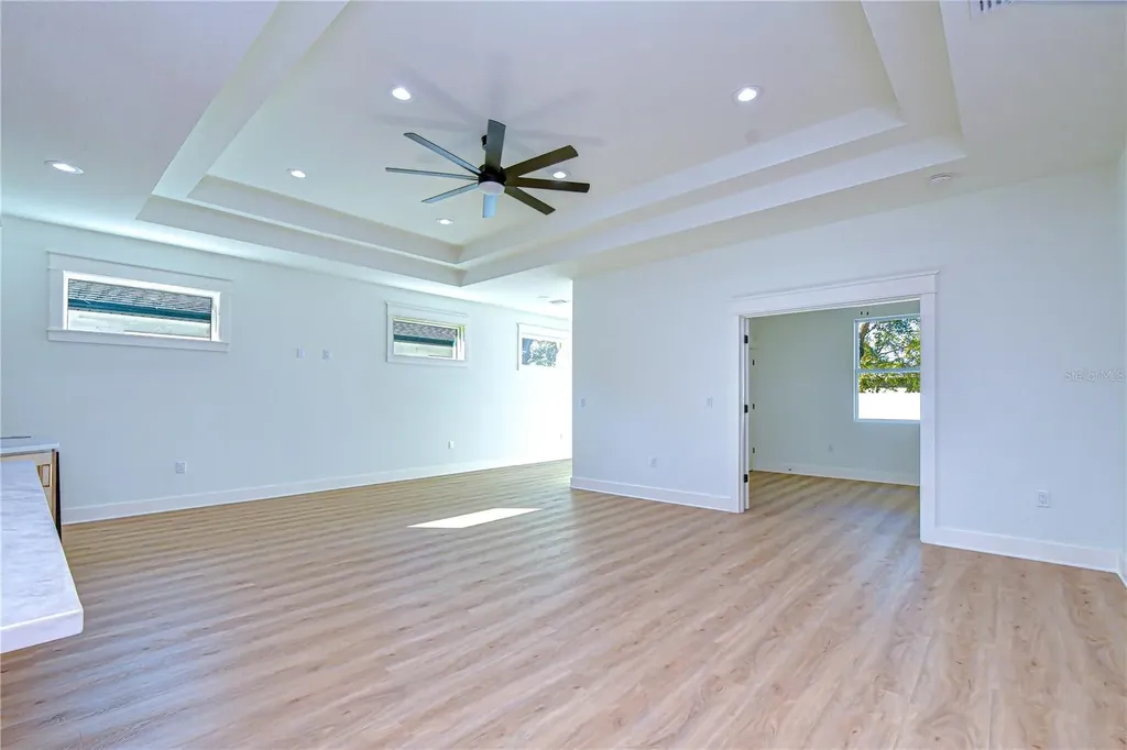 3213 W Aileen Street Tampa FL 33607