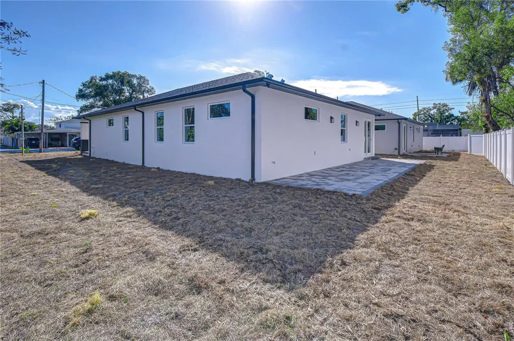 3213 W Aileen Street Tampa FL 33607