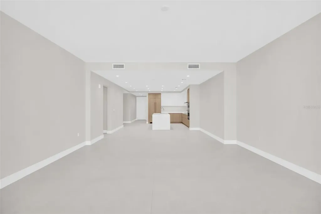 275 1st Avenue S St Petersburg FL 33701