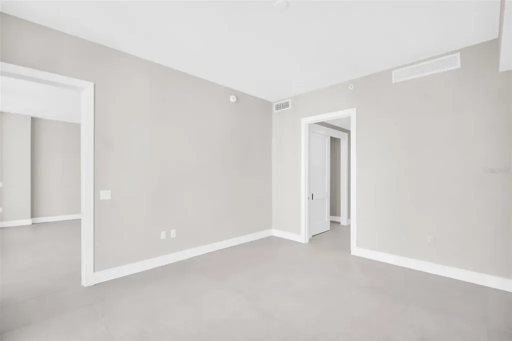 275 1st Avenue S St Petersburg FL 33701
