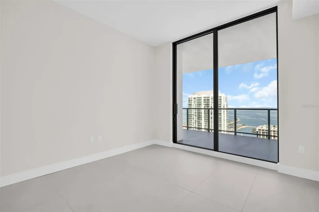 275 1st Avenue S St Petersburg FL 33701