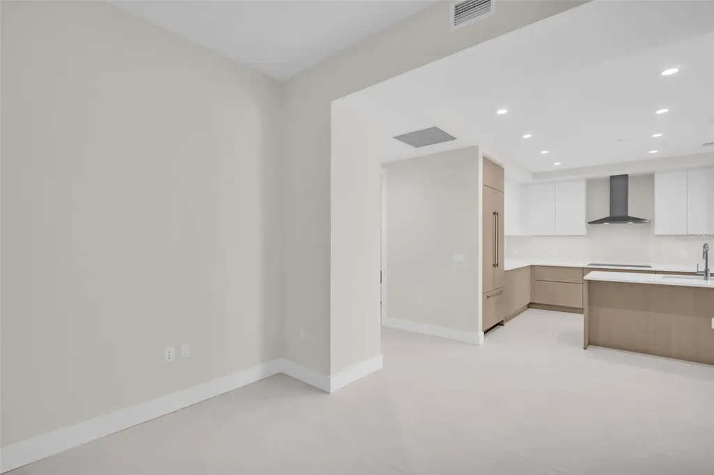 275 1st Avenue S St Petersburg FL 33701