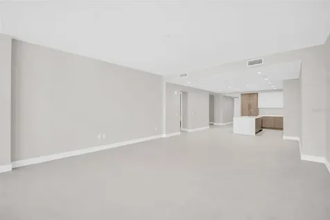 275 1st Avenue S St Petersburg FL 33701