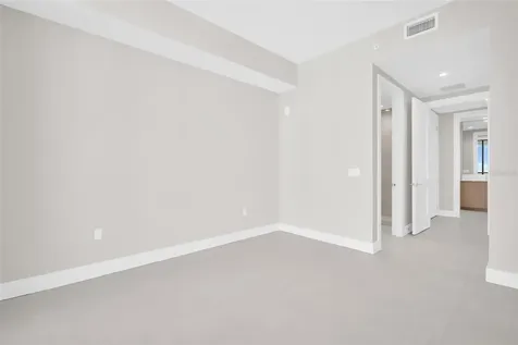 275 1st Avenue S St Petersburg FL 33701
