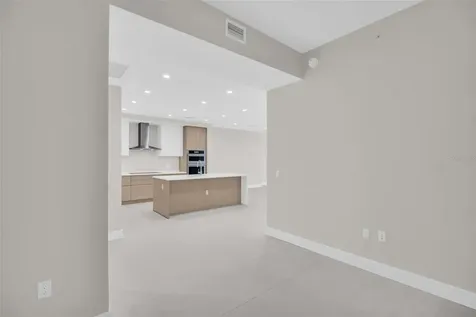 275 1st Avenue S St Petersburg FL 33701