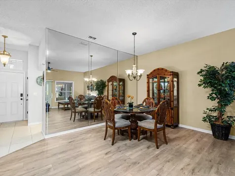1950 Acadia Greens Drive Sun City Center FL 33573