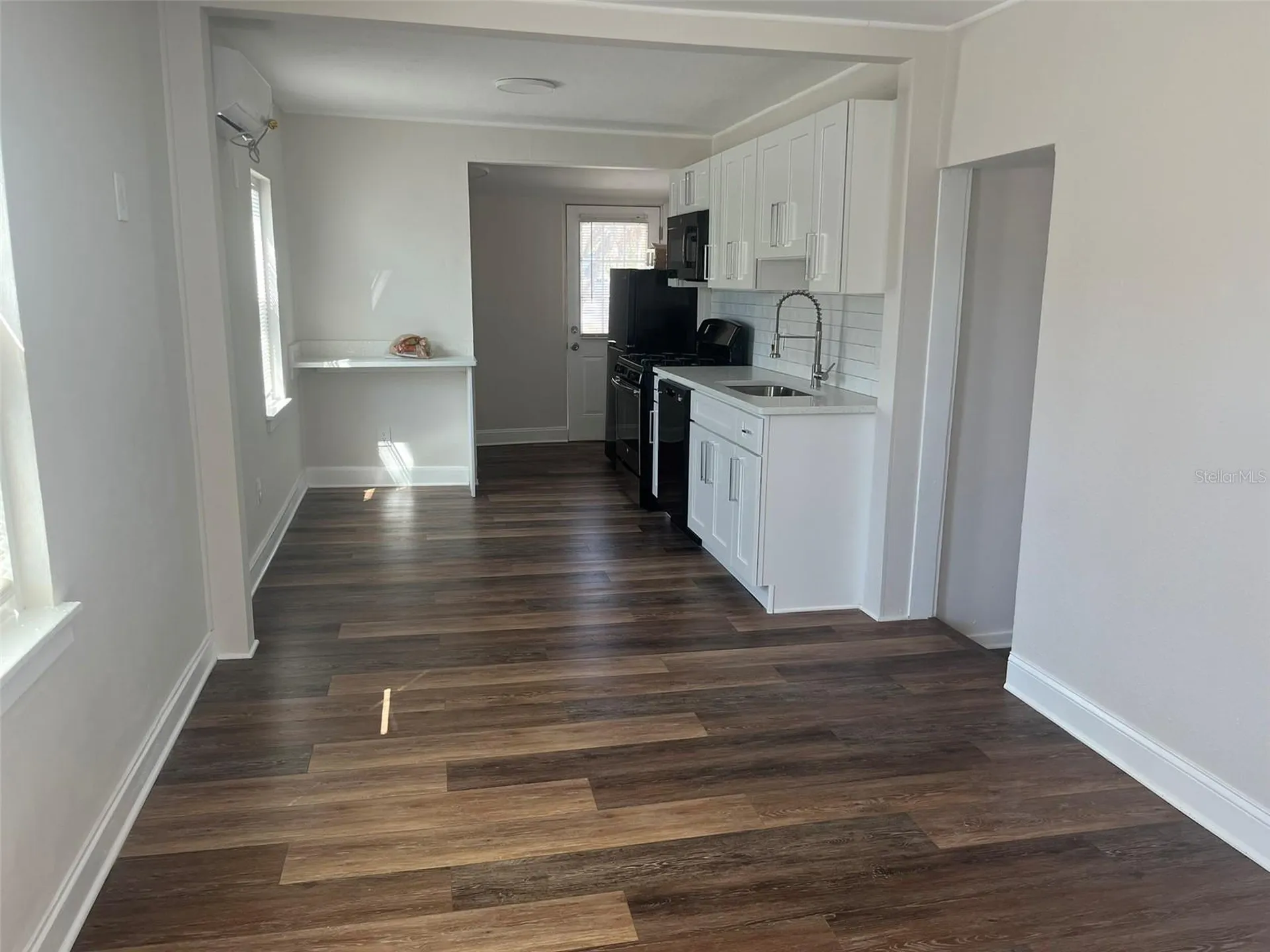 2027 36th Avenue N St Petersburg FL 33713
