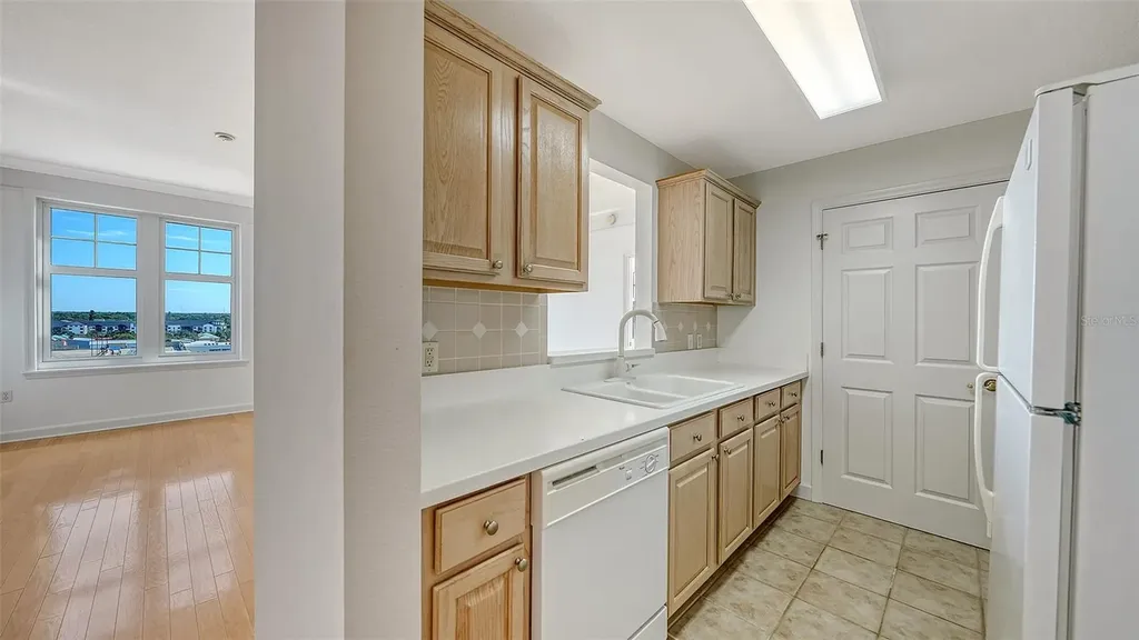 750 N Tamiami Trail Sarasota FL 34236