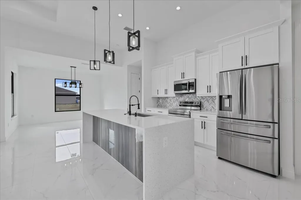 1310 NE 7th Place Cape Coral FL 33909