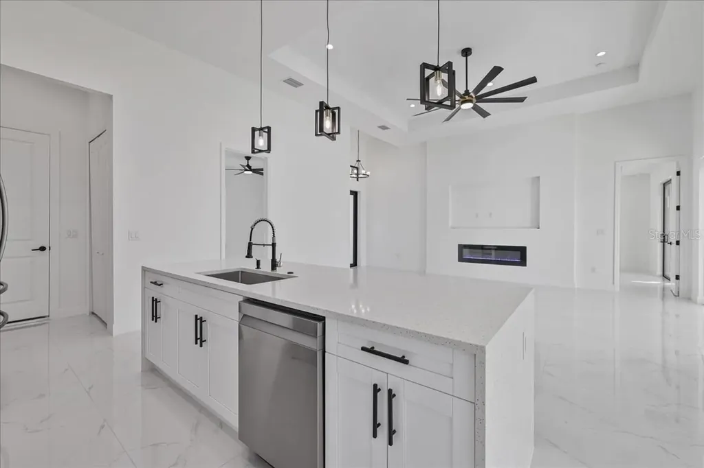 1310 NE 7th Place Cape Coral FL 33909