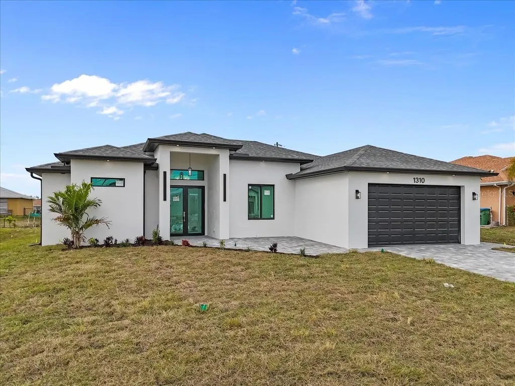 1310 NE 7th Place Cape Coral FL 33909