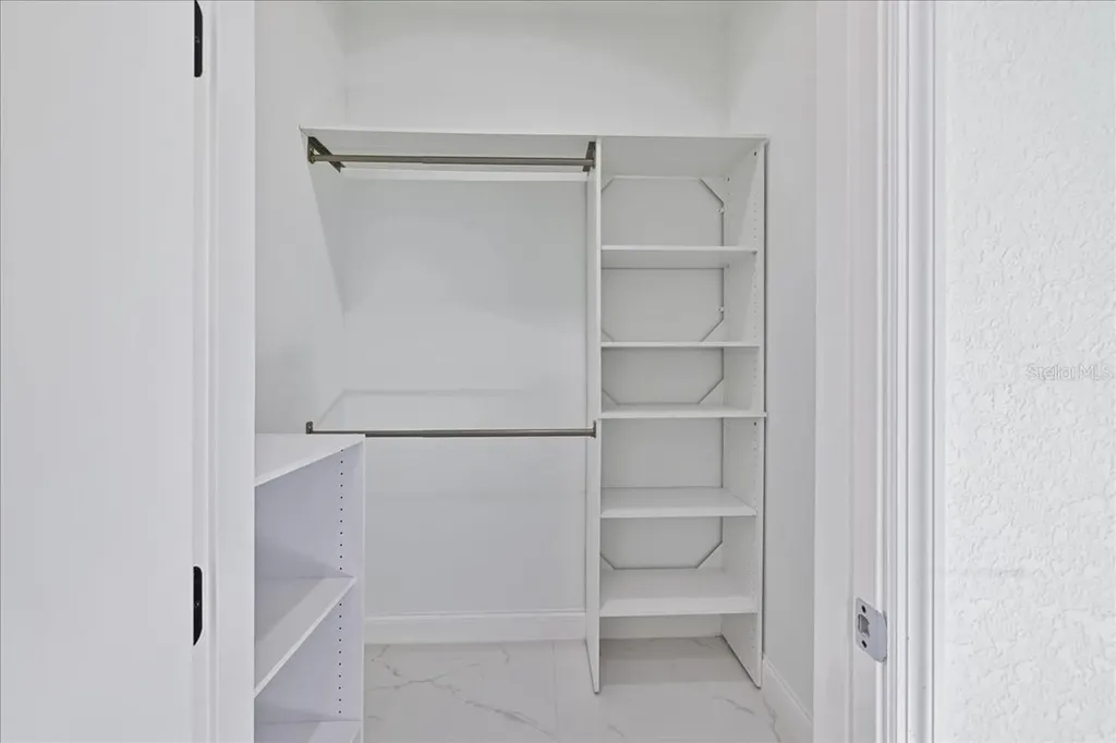 1310 NE 7th Place Cape Coral FL 33909