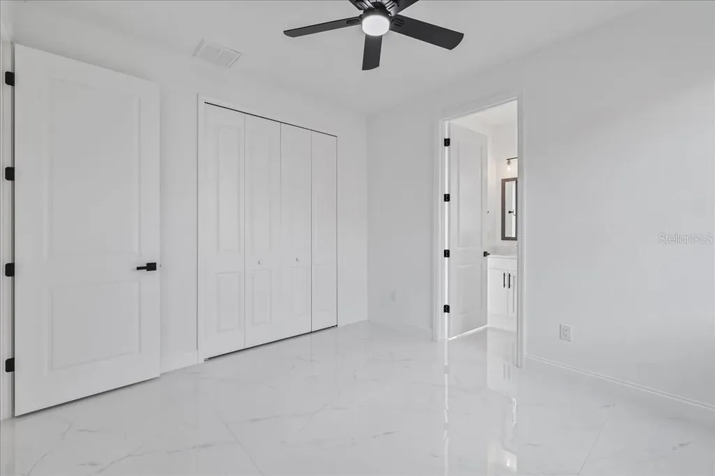 1310 NE 7th Place Cape Coral FL 33909