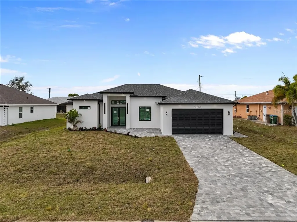 1310 NE 7th Place Cape Coral FL 33909