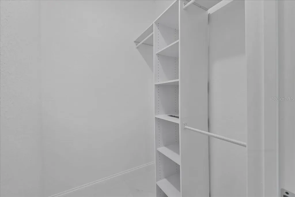 1310 NE 7th Place Cape Coral FL 33909