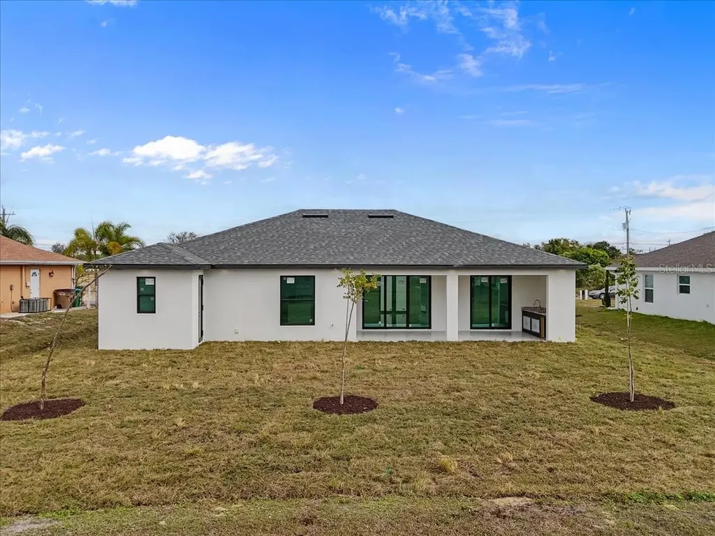 1310 NE 7th Place Cape Coral FL 33909