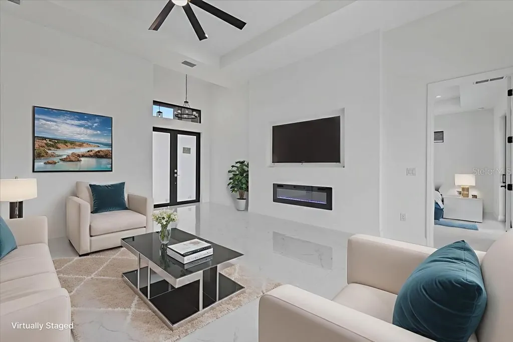 1310 NE 7th Place Cape Coral FL 33909