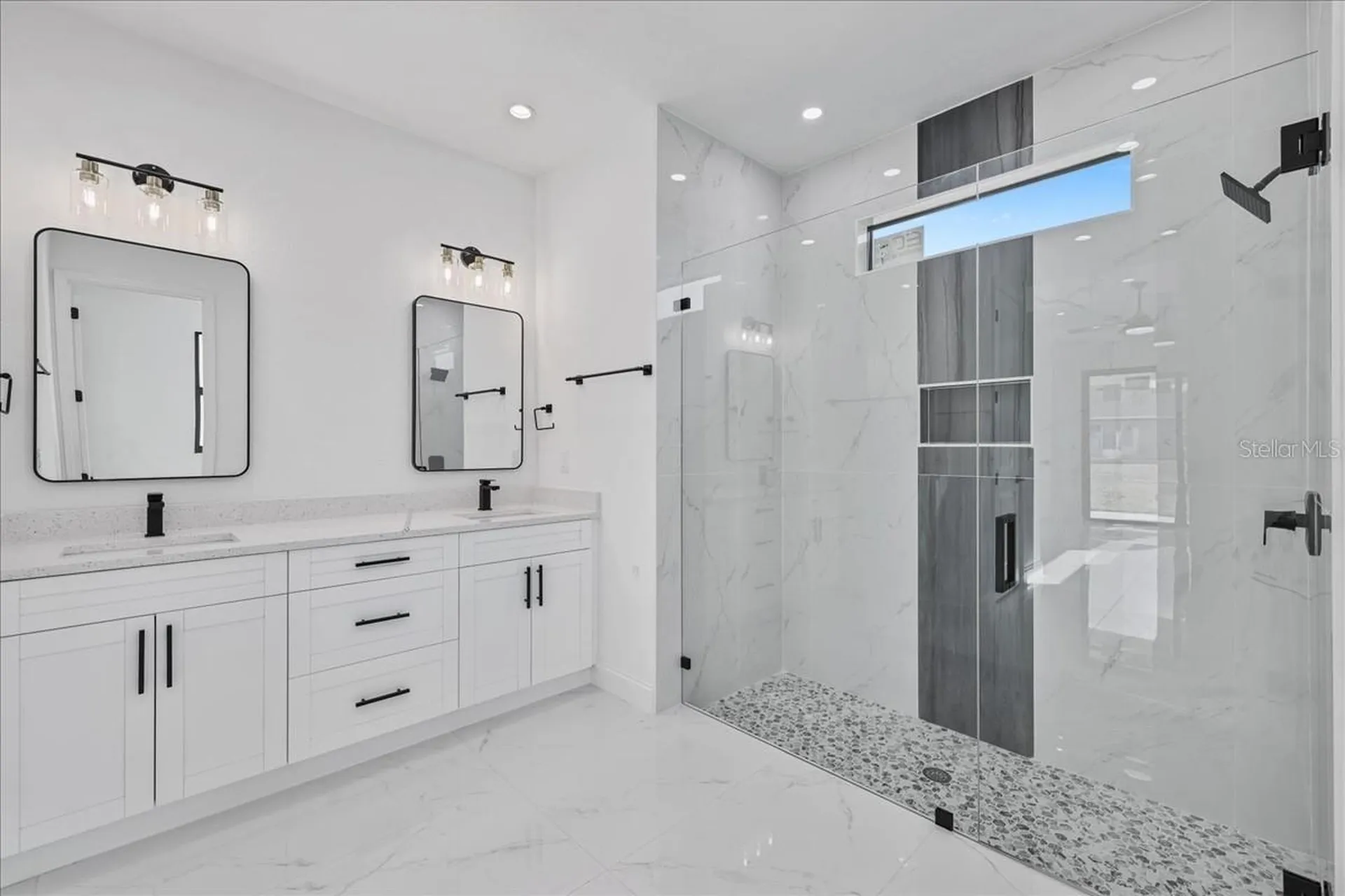 1310 NE 7th Place Cape Coral FL 33909