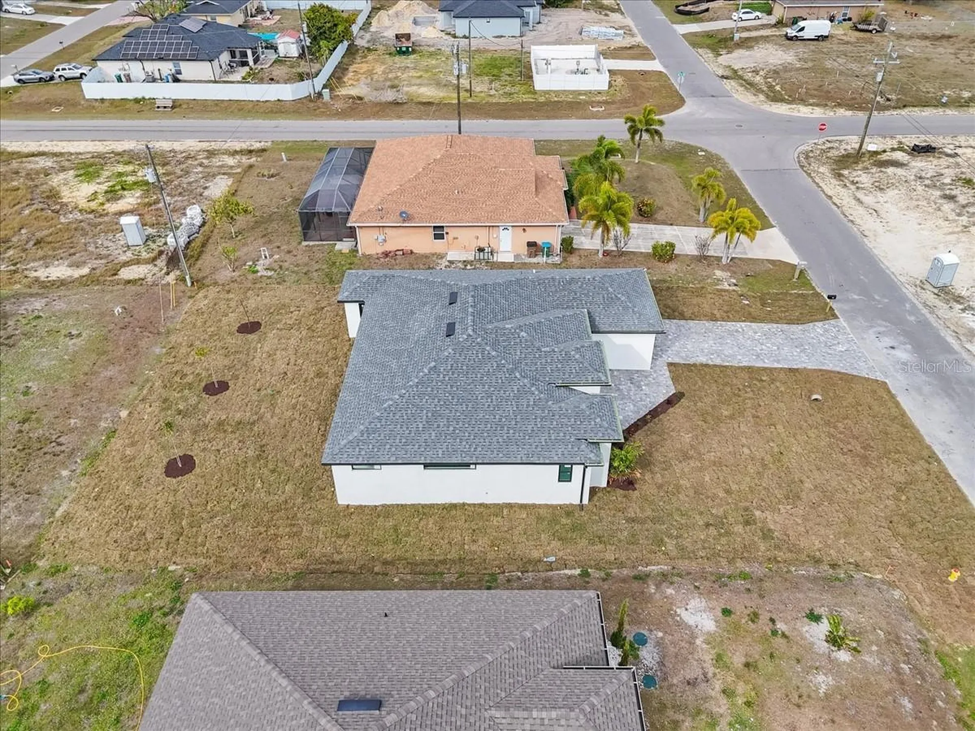 1310 NE 7th Place Cape Coral FL 33909