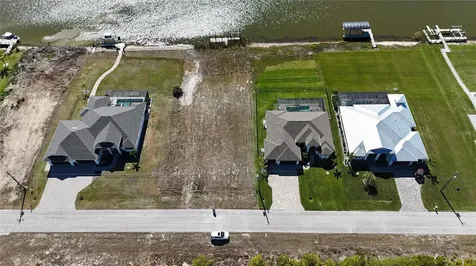 16652 Liggett Circle Port Charlotte FL 33981