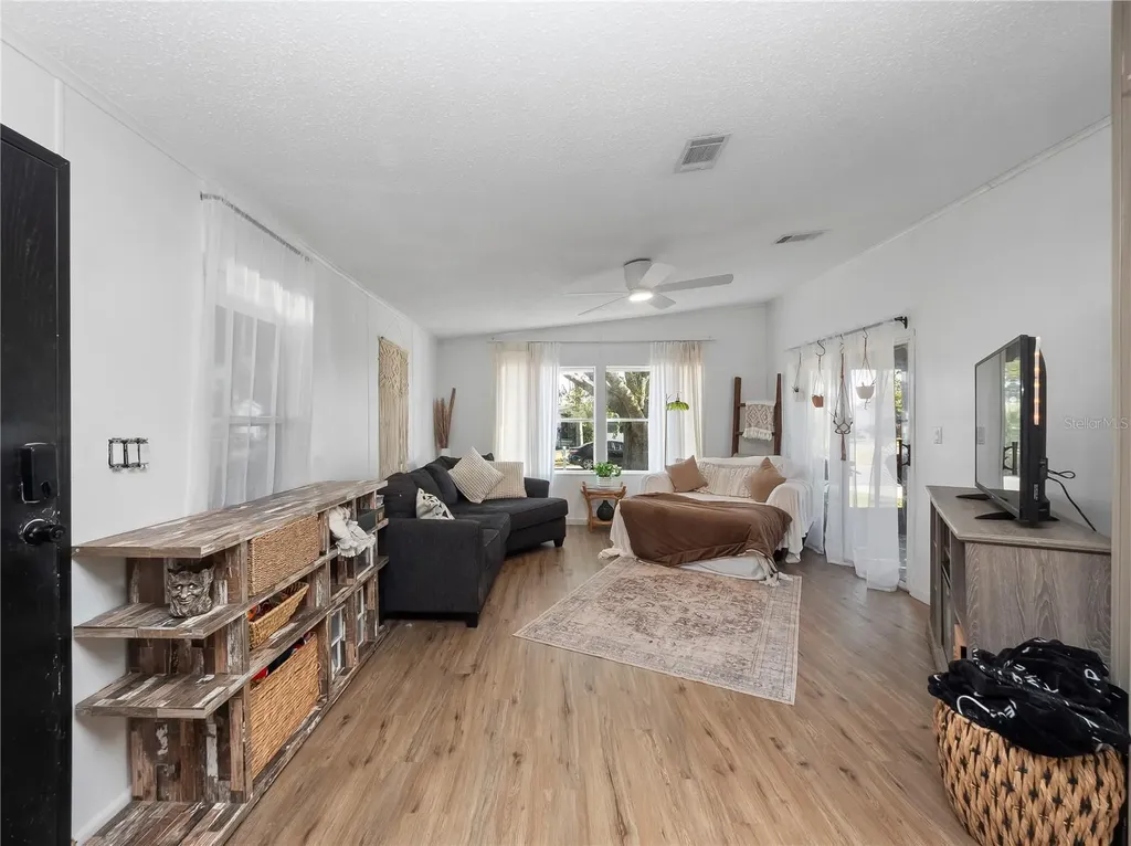 216 Ellsworth Drive Kissimmee FL 34758