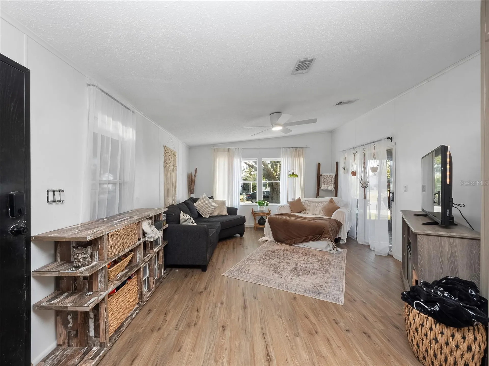 216 Ellsworth Drive Kissimmee FL 34758