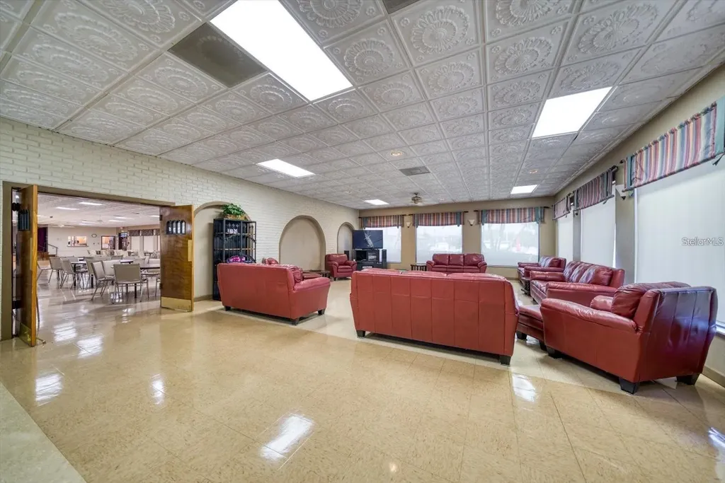 10038 62nd Terrace N St Petersburg FL 33708