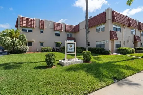 10038 62nd Terrace N St Petersburg FL 33708