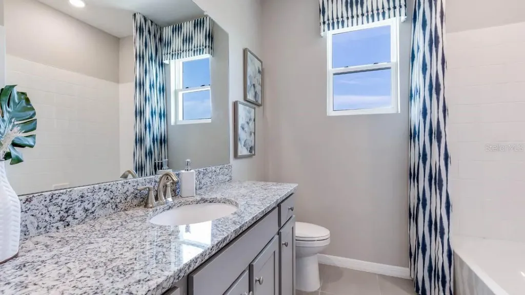 15715 8th Place E Bradenton FL 34212