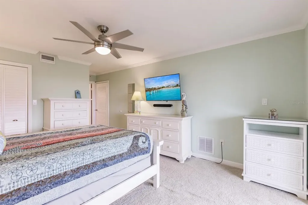 1200 E Peppertree Lane Sarasota FL 34242