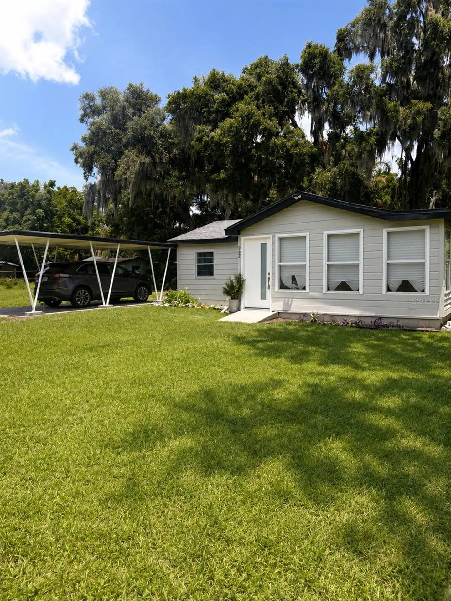 922 Cr 482a Lake Panasoffkee FL 33538