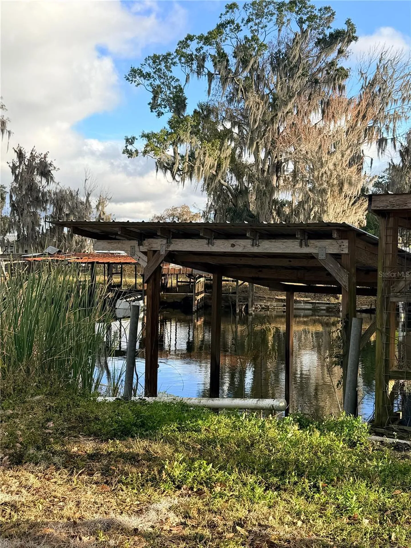 922 Cr 482a Lake Panasoffkee FL 33538