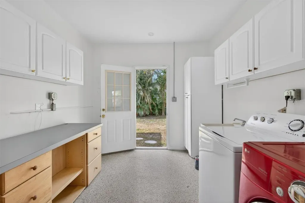1420 Maravilla Avenue Fort Myers FL 33901