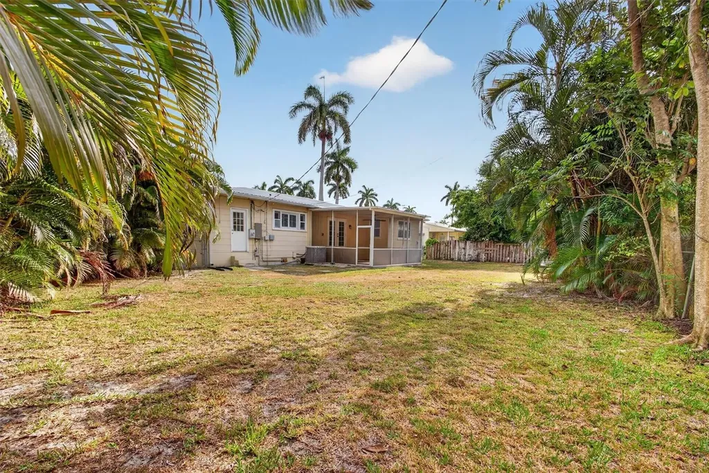 1420 Maravilla Avenue Fort Myers FL 33901