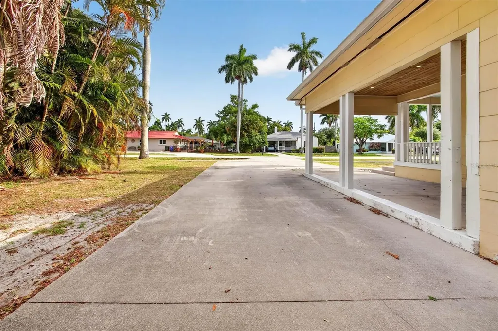 1420 Maravilla Avenue Fort Myers FL 33901