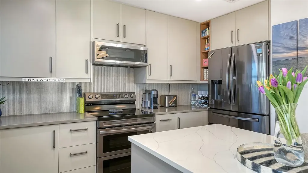 37 Sunset Drive Sarasota FL 34236