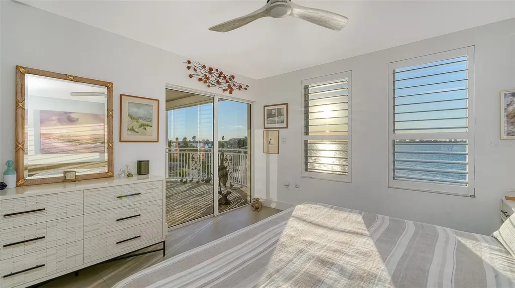 37 Sunset Drive Sarasota FL 34236