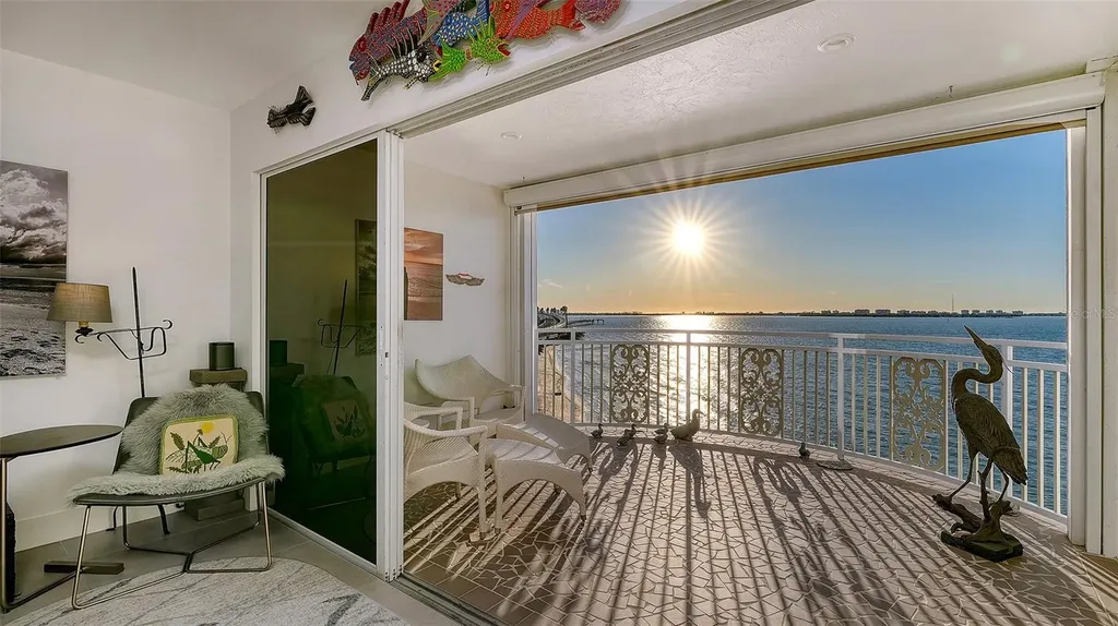 37 Sunset Drive Sarasota FL 34236