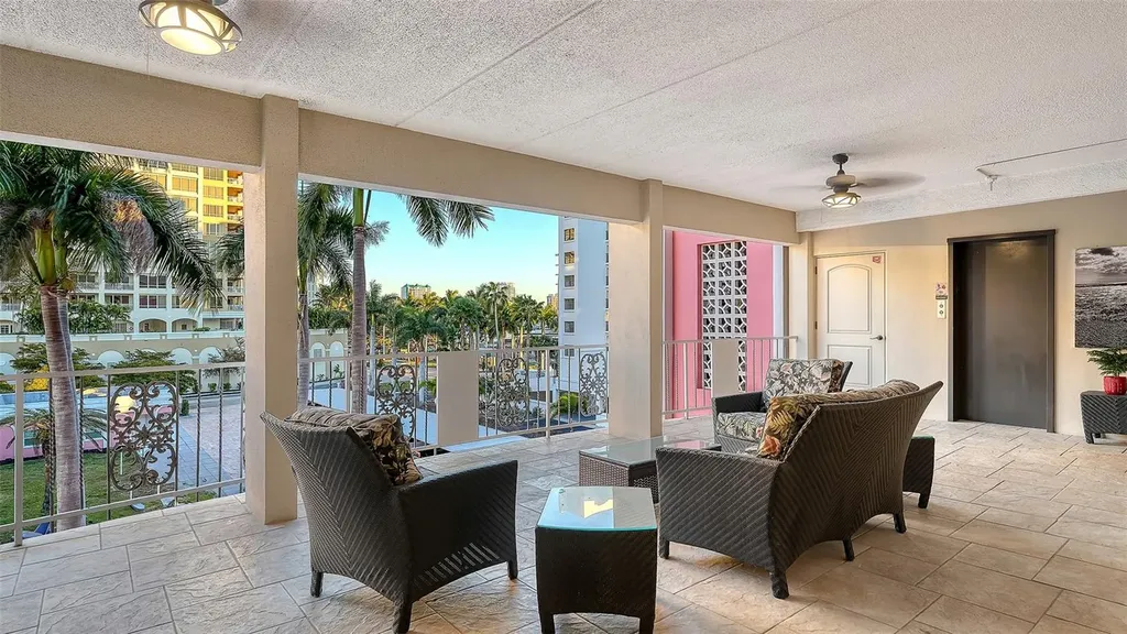 37 Sunset Drive Sarasota FL 34236